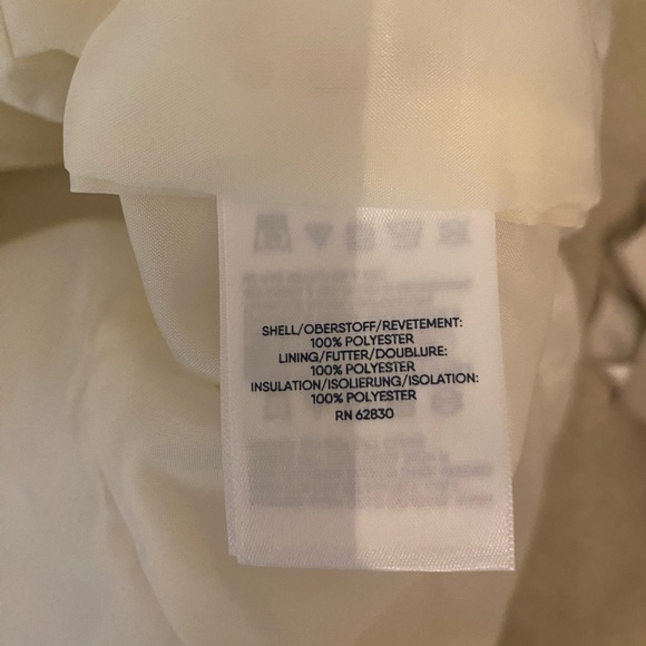 LANDS’ END winter white ivory creme Puffer vest Size M NWT - Picture 6 of 10